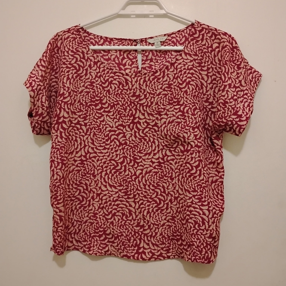 I Love H81 Red Floral Short Sleeve Blouse Size Small
